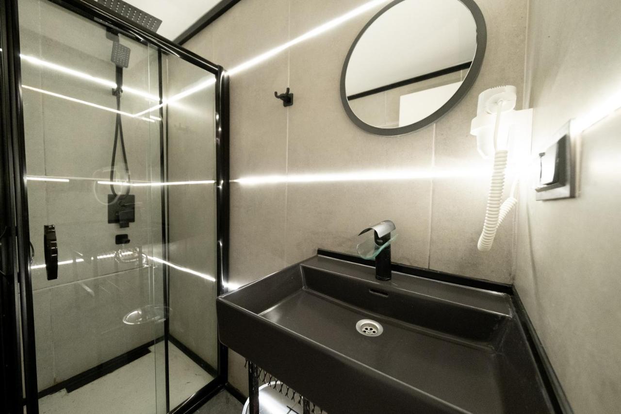 Frame Hotel & Suites Isztambul Kültér fotó